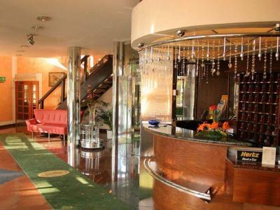 Hotel Eroplan Rožnov pod Radhoštěm المظهر الخارجي الصورة