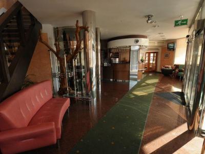 Hotel Eroplan Rožnov pod Radhoštěm المظهر الخارجي الصورة